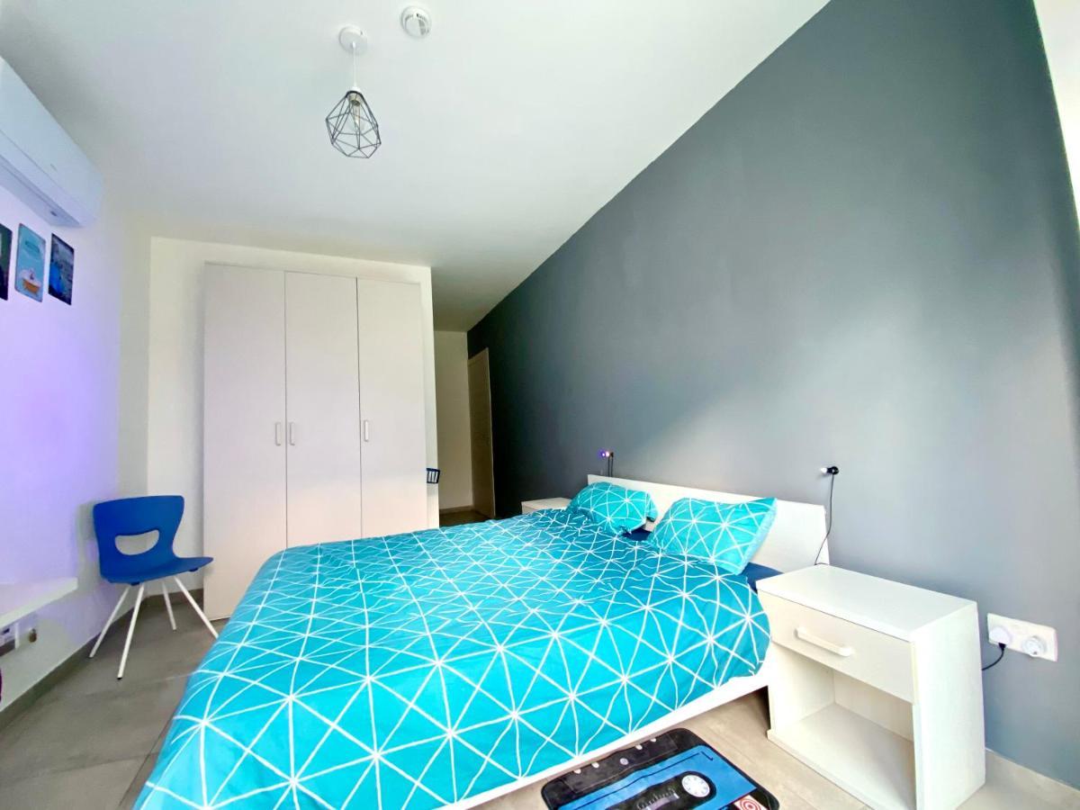 Central- Private En-Suite With Balcony In Shared Residence Pietà Exteriör bild