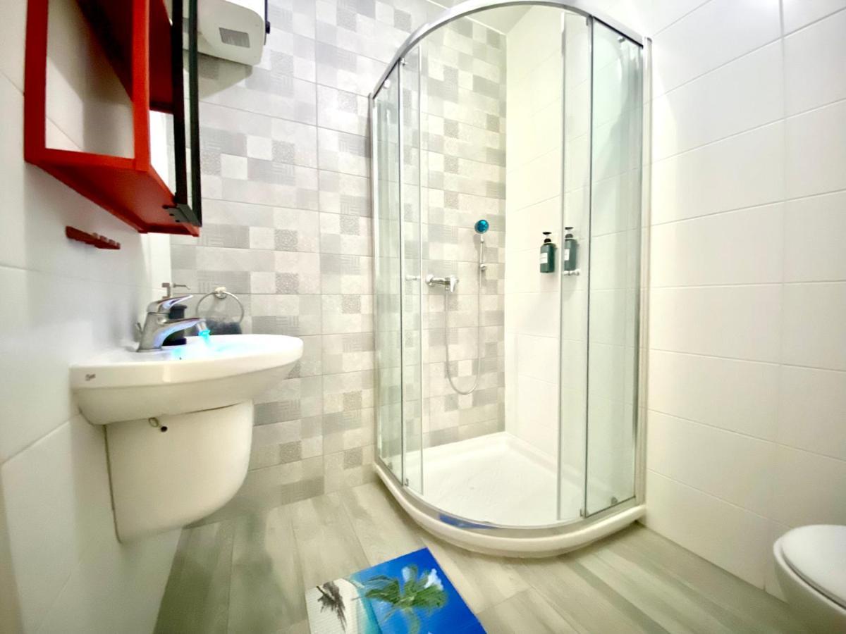 Central- Private En-Suite With Balcony In Shared Residence Pietà Exteriör bild